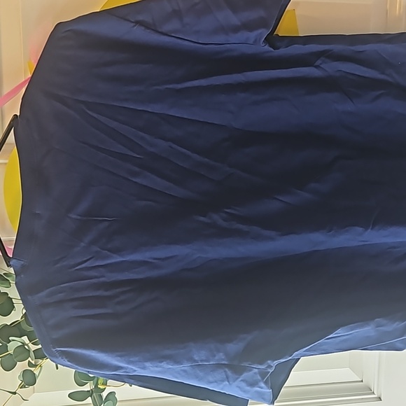 Navy tshirt ,size large - Picture 5 of 5